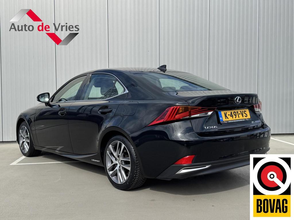 Lexus IS 300h Hybrid Business Line Pro|Schuifdak|NL-Auto, Auto's, Lexus, Automaat, Achterwielaandrijving, Gebruikt, Bedrijf