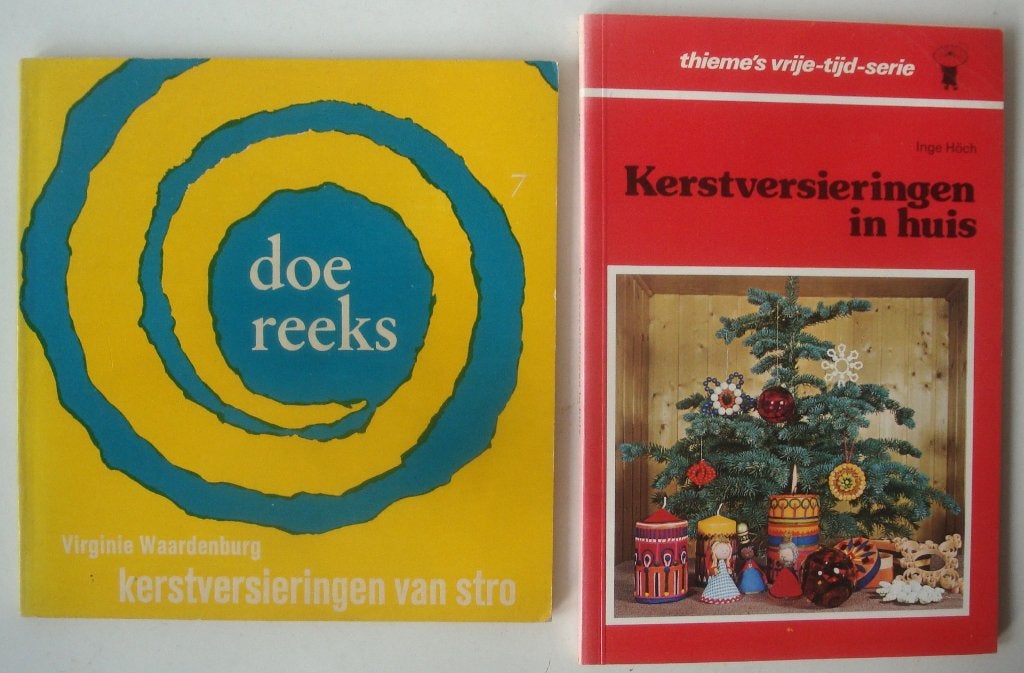2 boekjes over Kerstversieringen, goede staat, Ophalen of Verzenden, Zo goed als nieuw