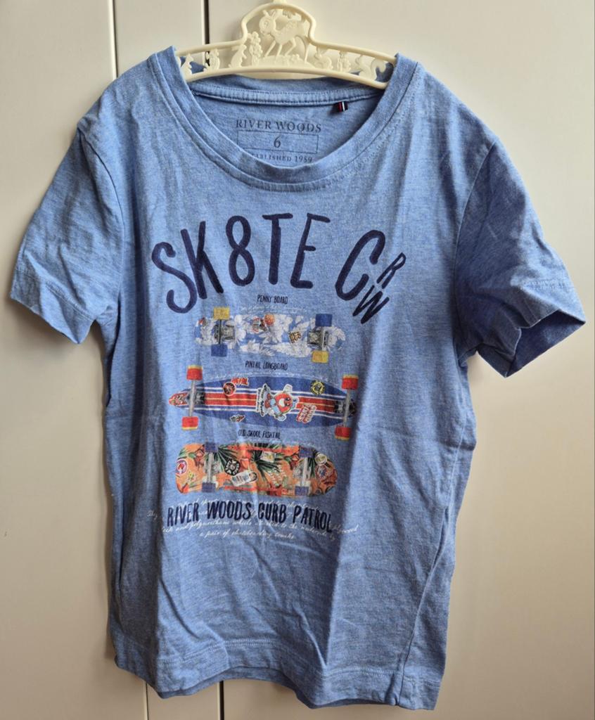 River Woods T-shirt met Skateboard Print - Maat 6, Kinderen en Baby's, Kinderkleding | Maat 116, Zo goed als nieuw, Jongen, Shirt of Longsleeve