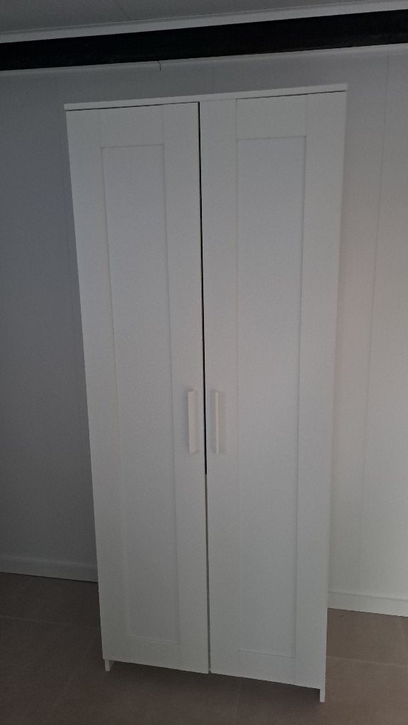 IKEA BRIMNES kledingkast wit – vrijwel nieuw, Huis en Inrichting, Ophalen, Met deur(en), 100 tot 150 cm, Zo goed als nieuw