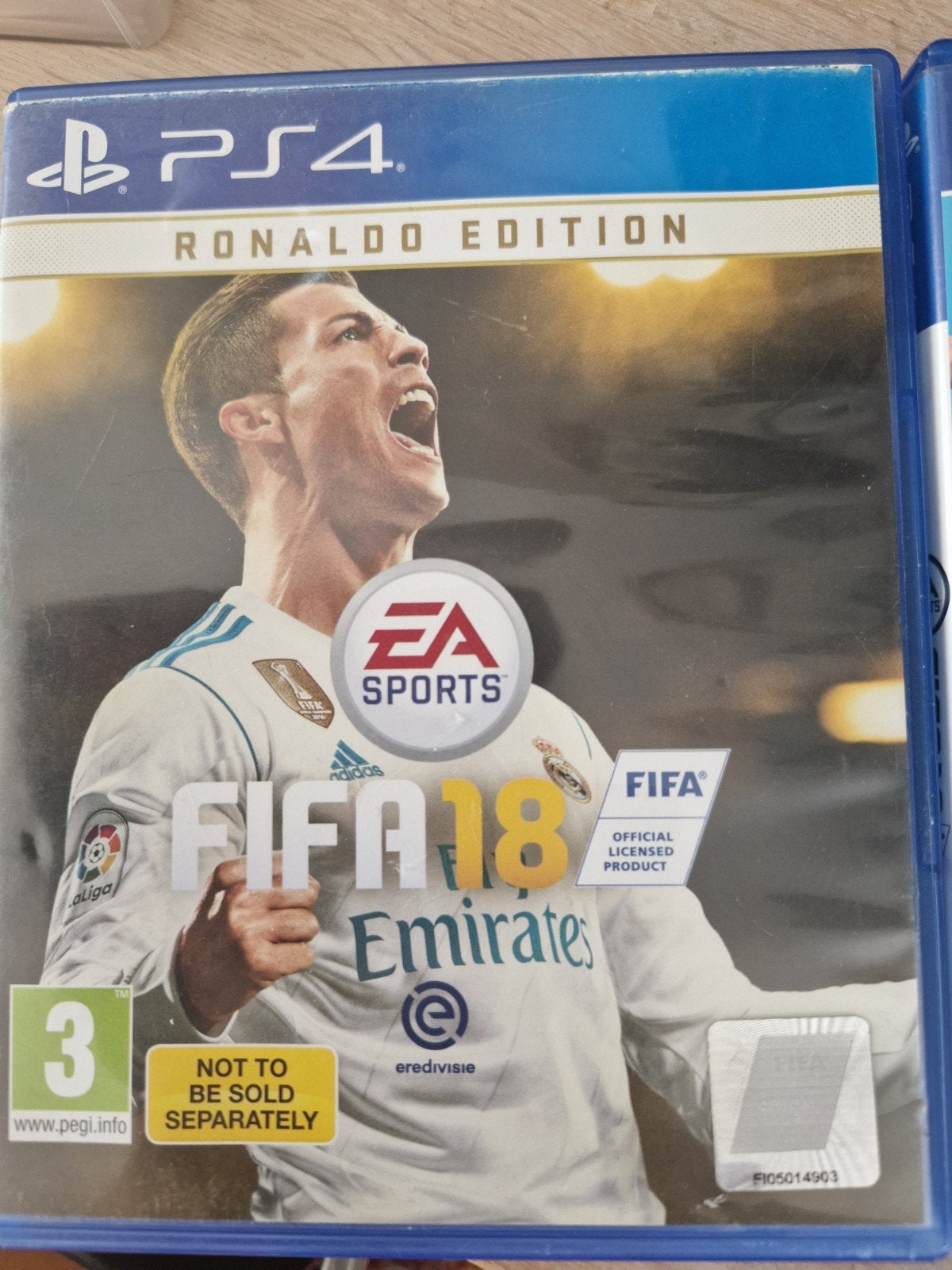 FIFA 18 EN FIFA 19 RONALDO EDITIE, Ophalen of Verzenden, Zo goed als nieuw, Sport, 3 spelers of meer