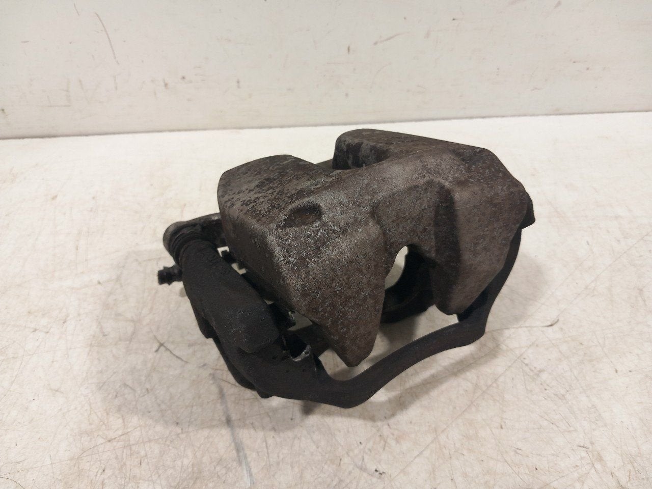 Remklauw links voor BMW 5 serie, Onderdelen@venauto.nl, Van der Ven Autorecycling B.V., Gebruikt, Ettenseweg 76, 4706 PB Roosendaal, The Netherlands