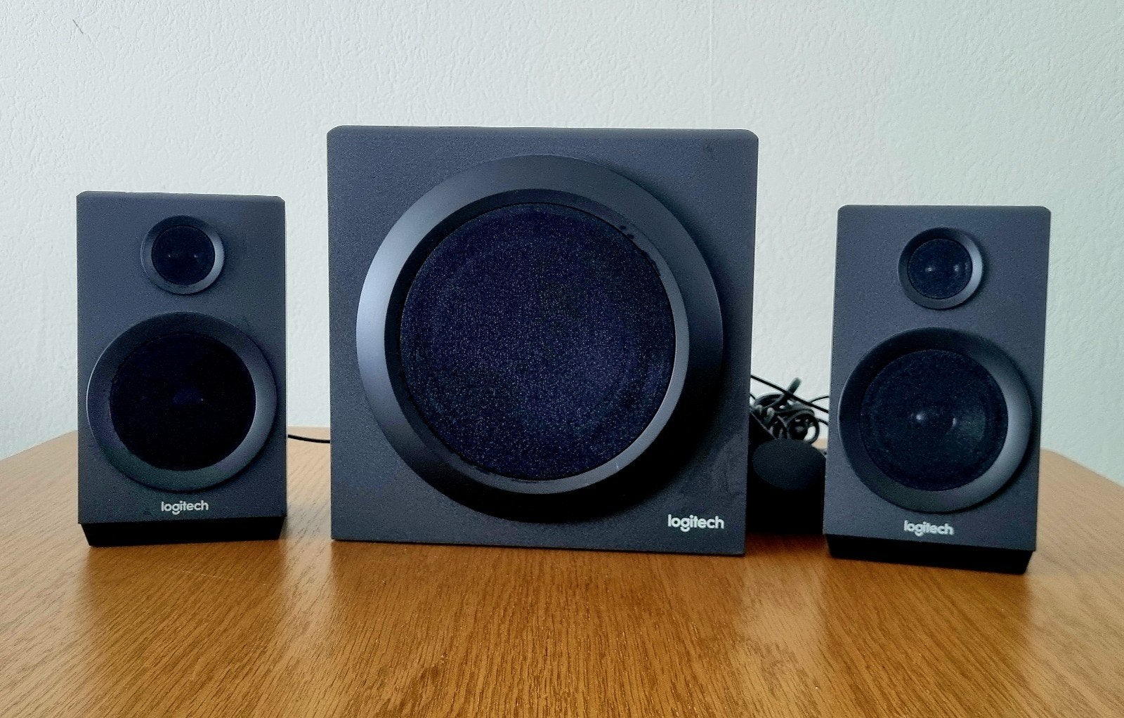 Logitech z333 Speakers, Computers en Software, Ophalen of Verzenden
