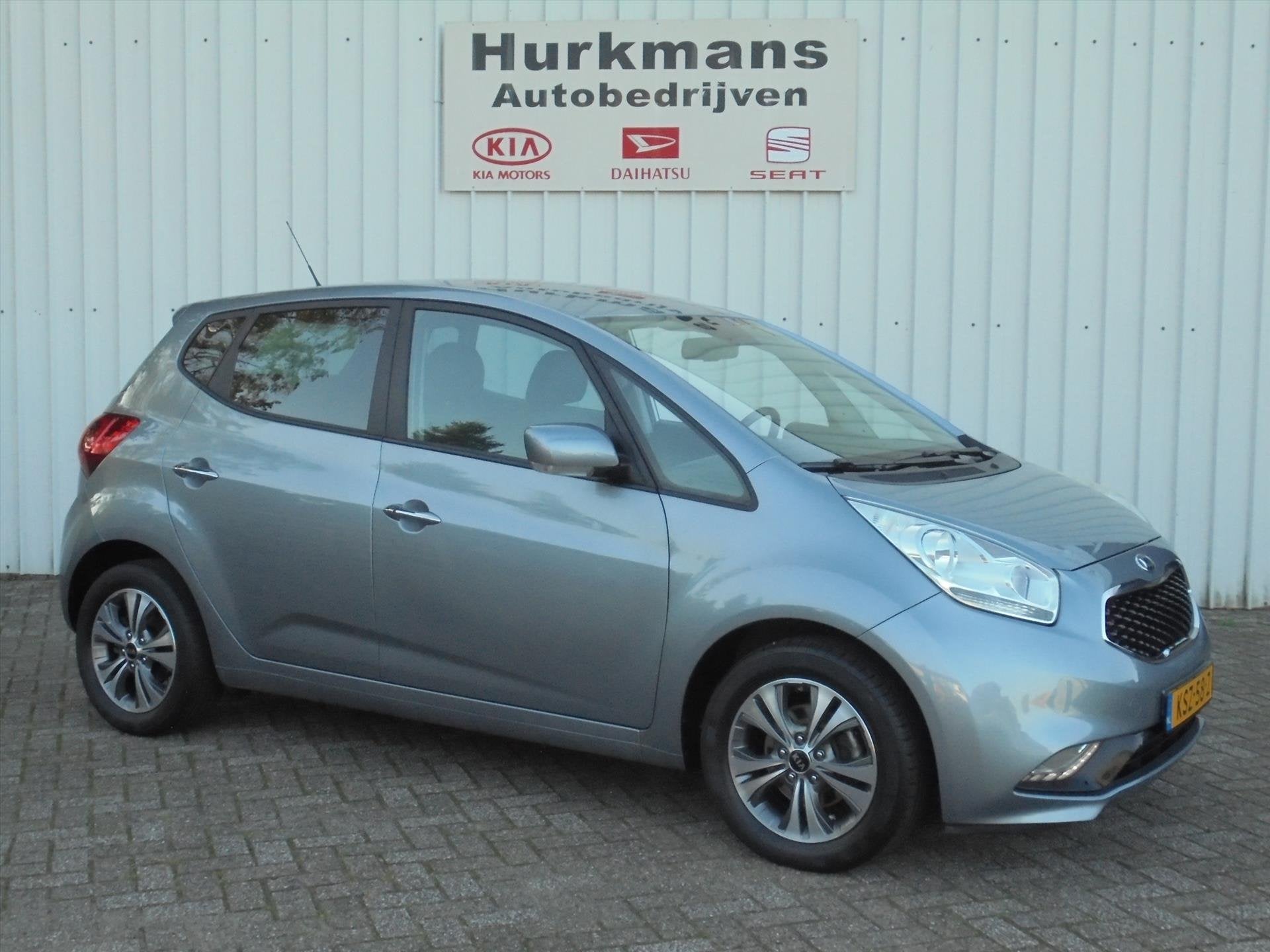 Kia Venga 1.6i AUTOMAAT HOGE INSTAP NAVI - CAMERA ENZ, Auto's, Automaat, Dealer onderhouden, Stof, Gebruikt