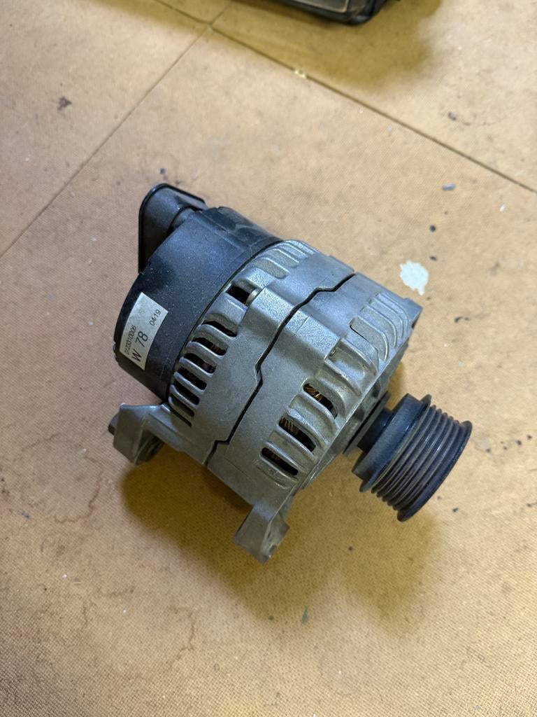 Bmw e36 316i dynamo, Ophalen of Verzenden, BMW