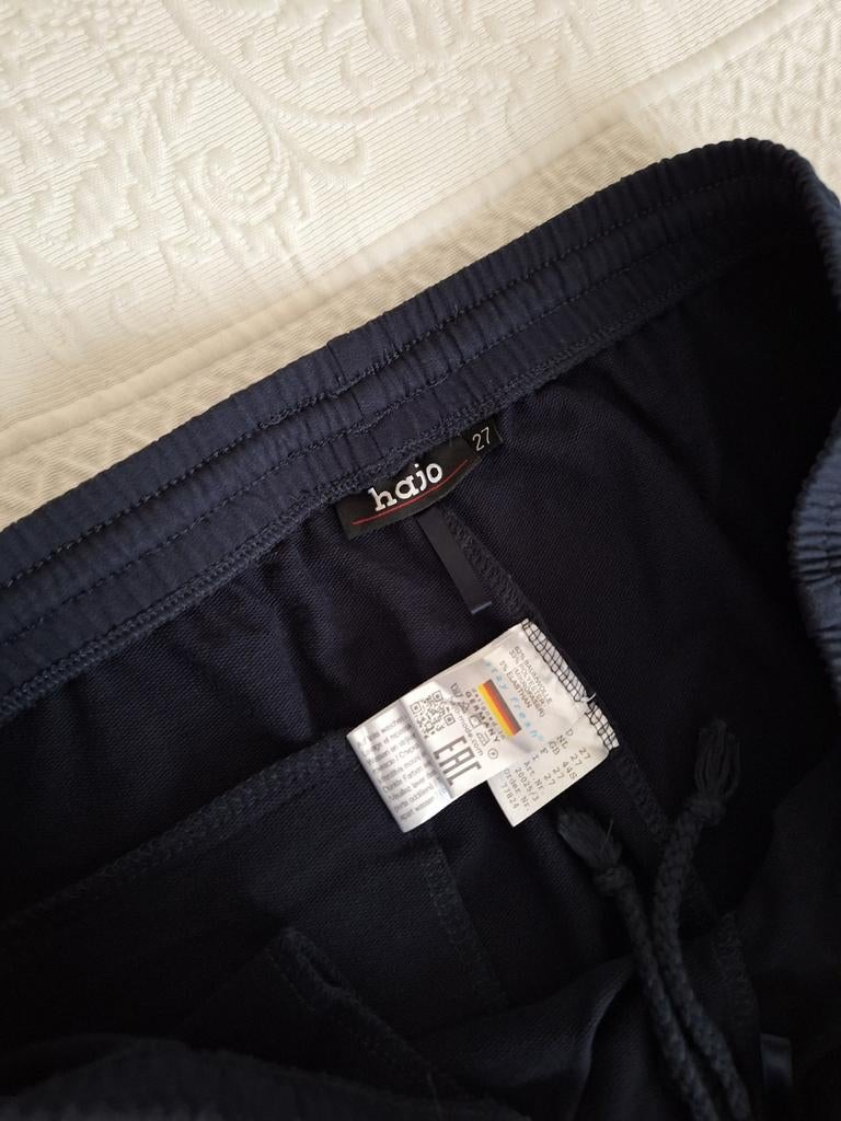 Heren  Nieuwe donkerblauwe broek met elastiek, maat 27, Kleding | Heren, Ophalen of Verzenden, Nieuw, Blauw