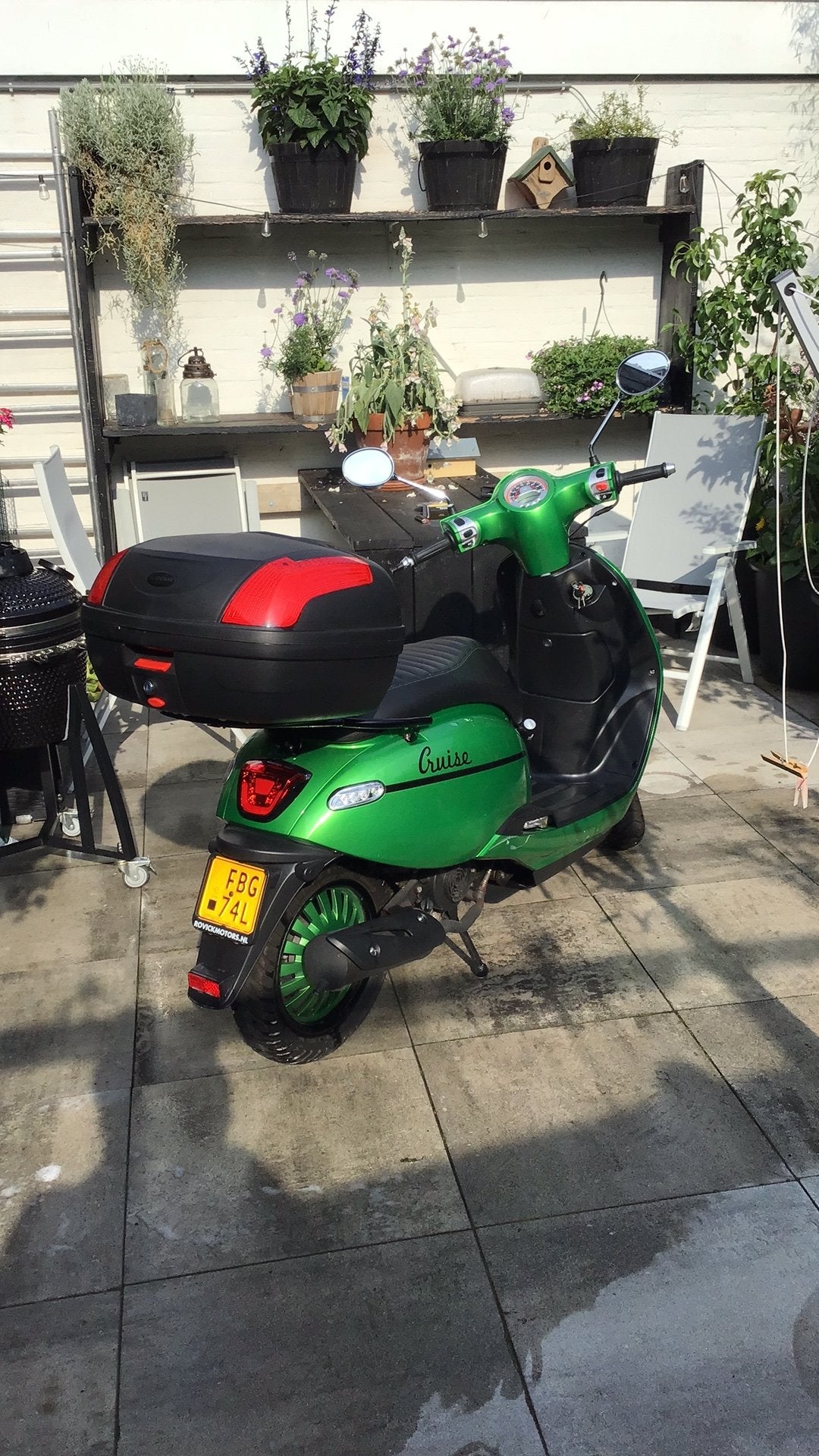 Zeer mooie BTC scooter tekoop, Fietsen en Brommers, Ophalen, Zo goed als nieuw, Benzine, Overige modellen
