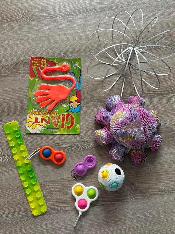 8 verschillende fidget toys, Verzamelen, Speelgoed, Ophalen of Verzenden, Zo goed als nieuw