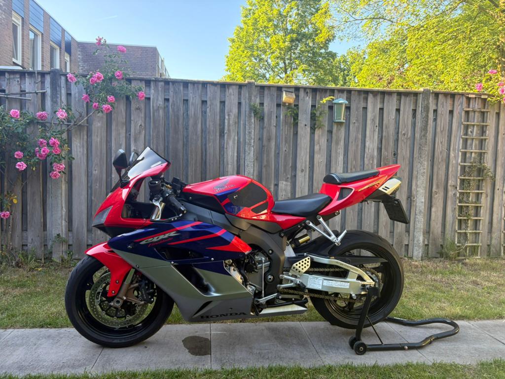 Honda CBR1000RR Fireblade SC57, Motoren, Ophalen