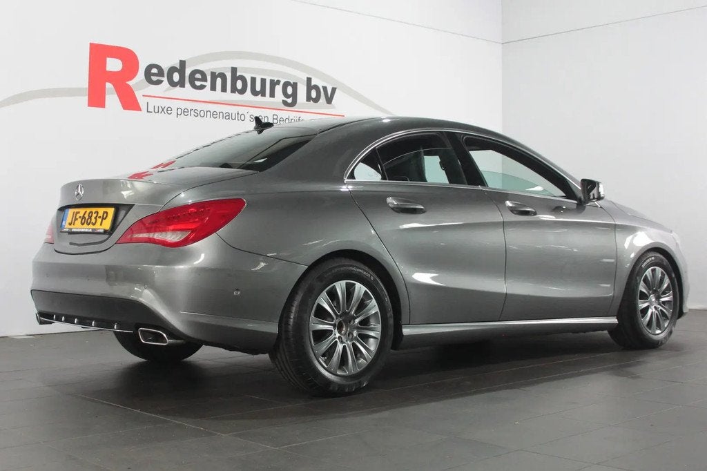 Mercedes-Benz CLA-Klasse 180 Ambition € 14.945,00, Automaat, Gebruikt, 4 cilinders, 715 kg
