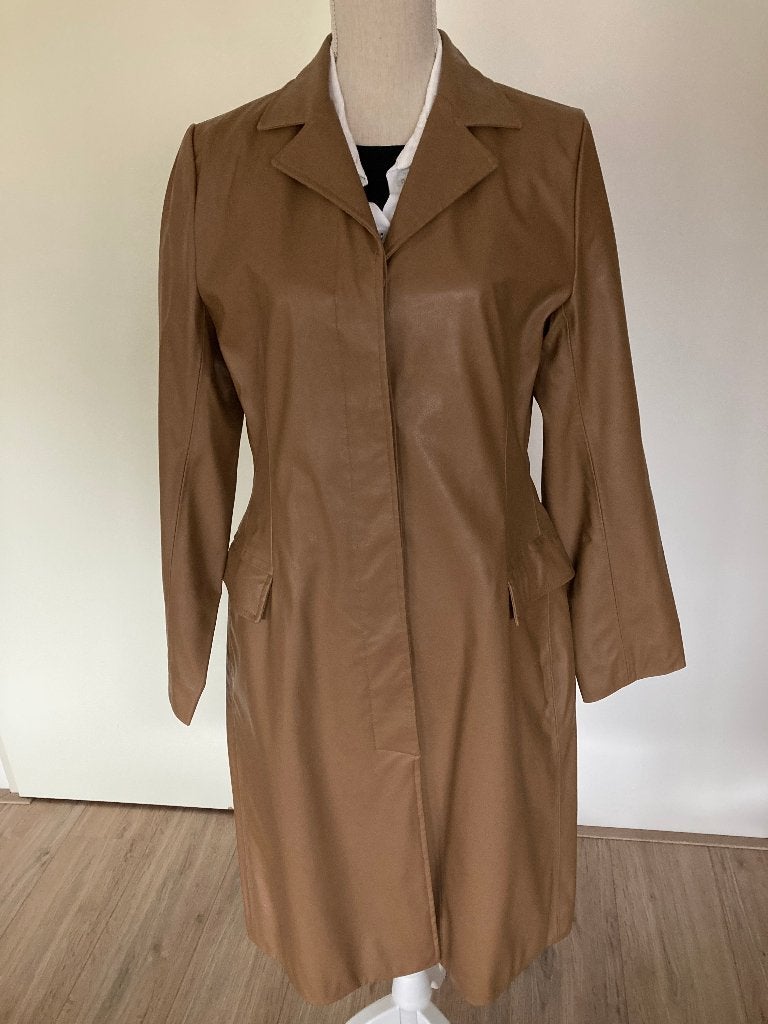 Kunst/veganleren trenchcoat/jas - Clockhouse, Maat 38/40 (M), Beige, Ophalen of Verzenden, Clockhouse