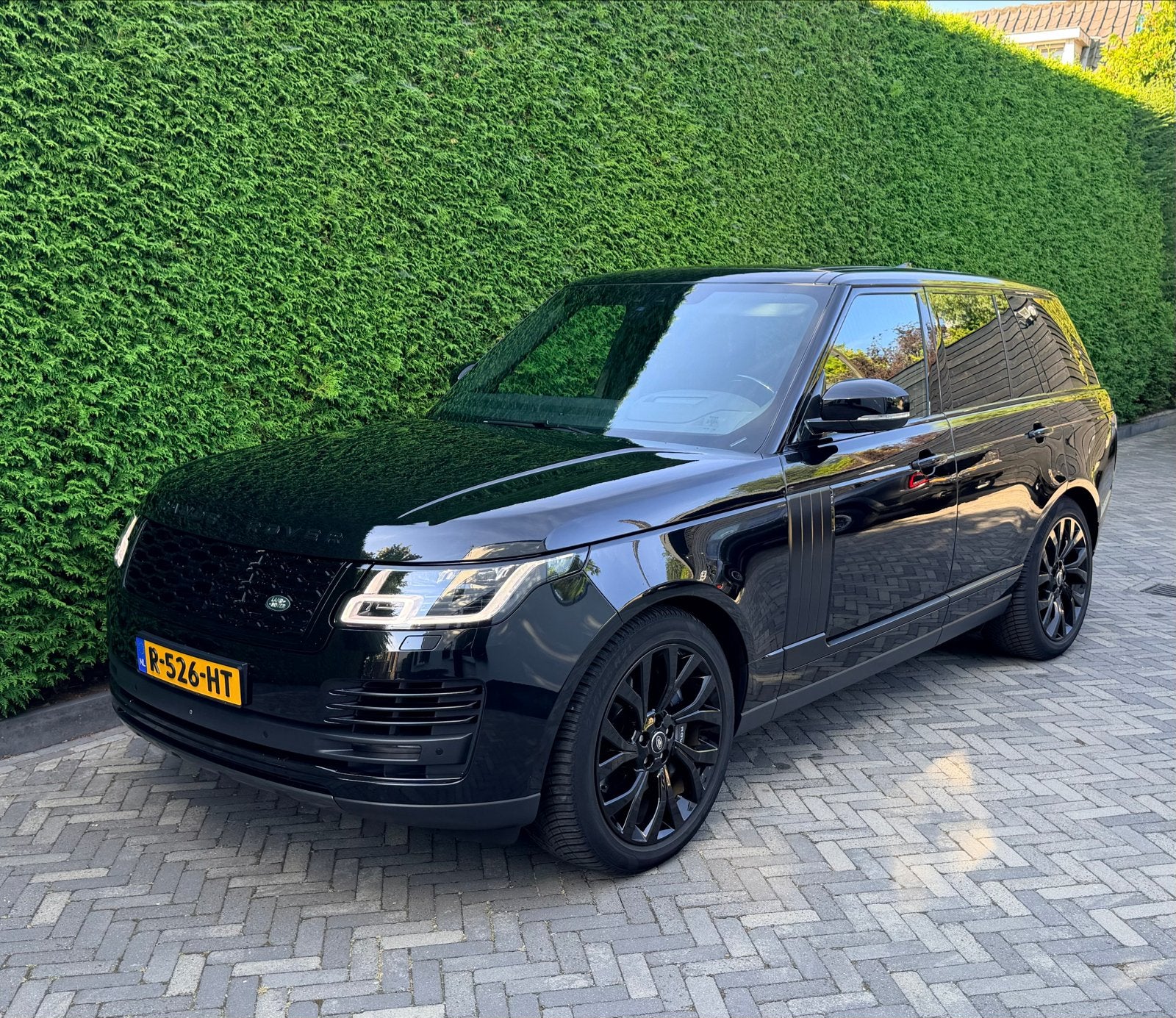 Land Rover Range Rover P400 -Dealer onderhouden,Chauffeurspa, Automaat, Zwart, 4 cilinders, 2500 kg