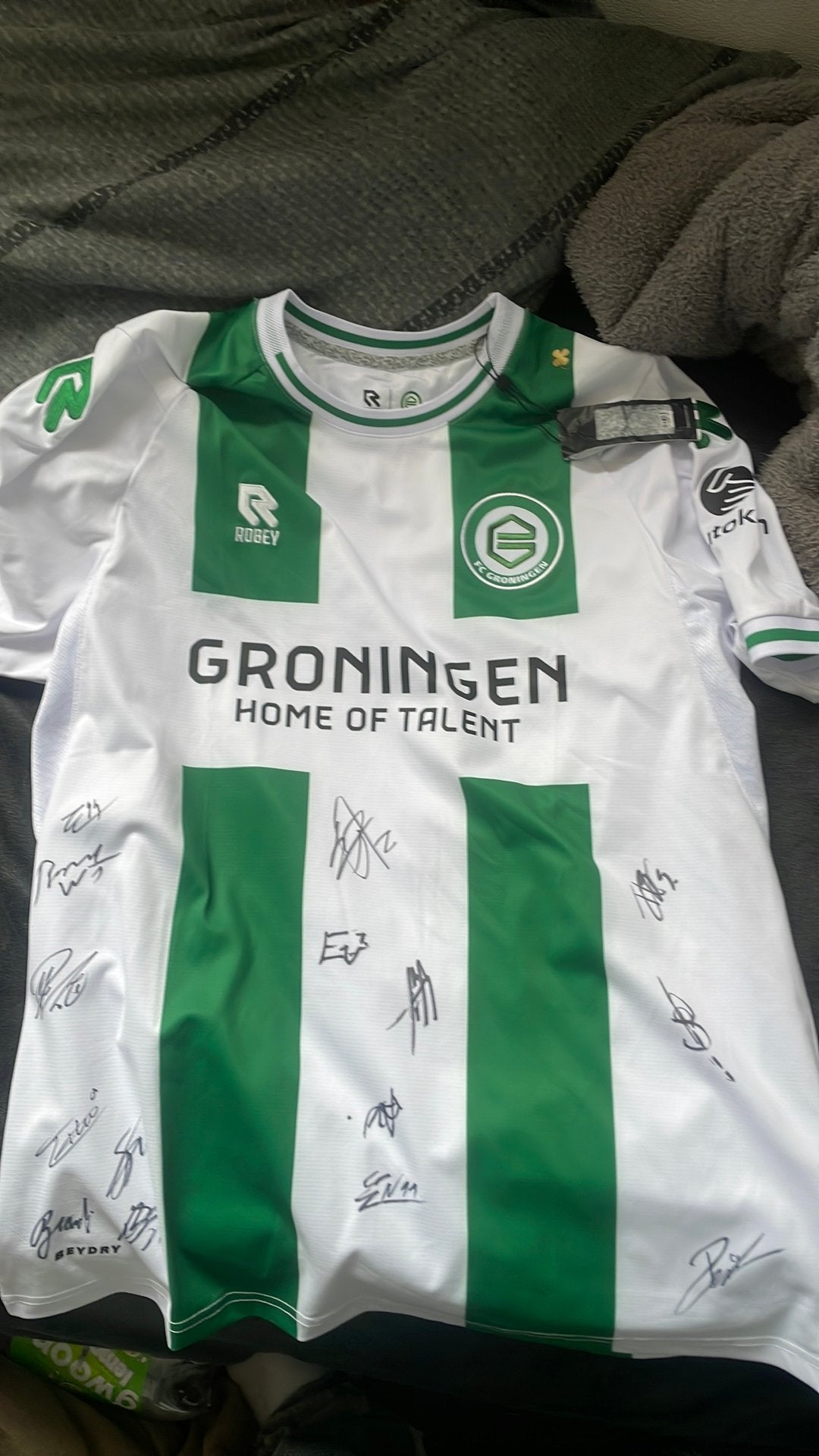 Nieuw fc groningen shirt gesigneerd, Sport en Fitness, Voetbal, Maat L, Ophalen of Verzenden, Zo goed als nieuw, Shirt