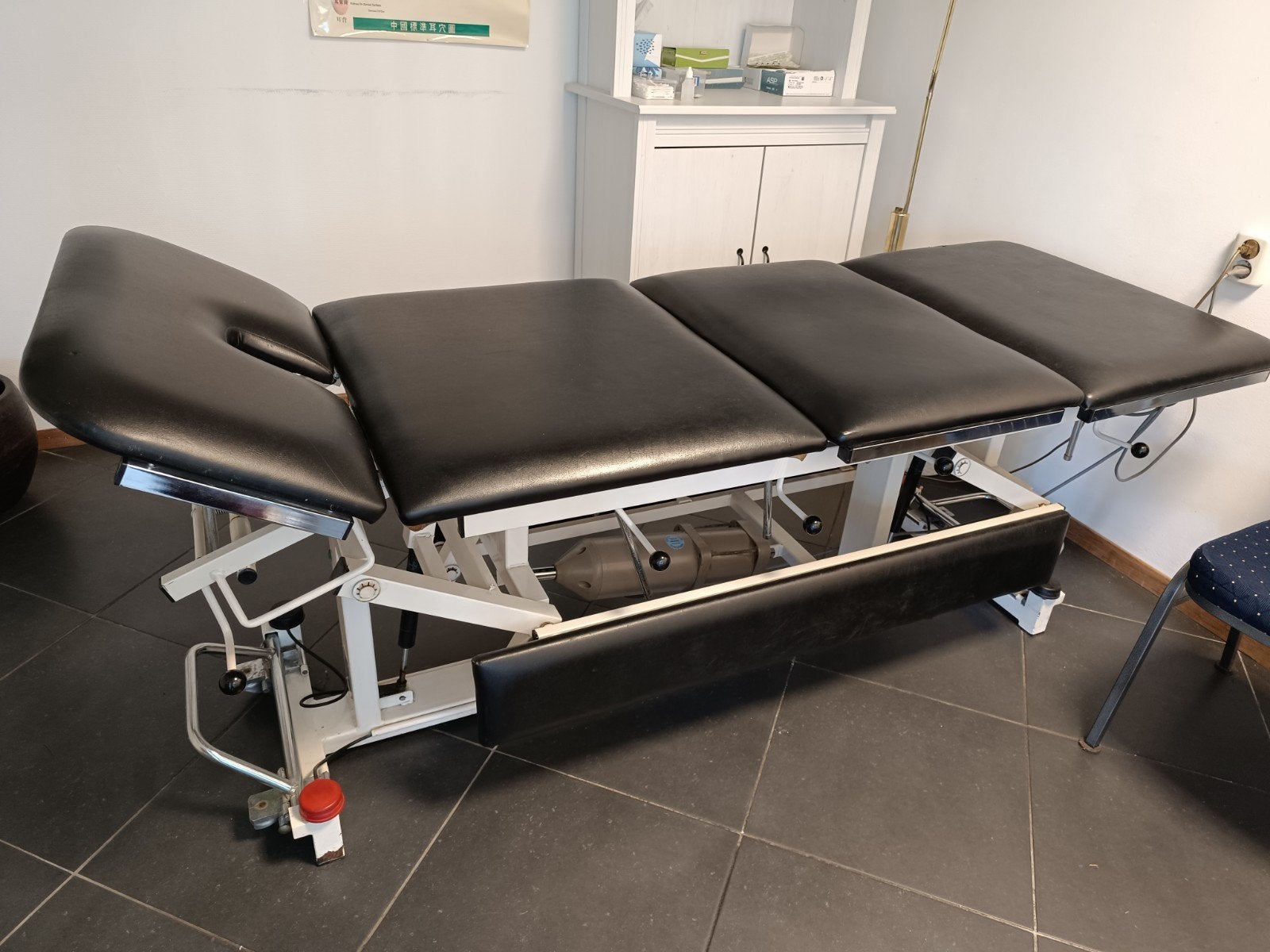 Elektrische Massage tafel Zwart, Ophalen, Zo goed als nieuw, Apparaat
