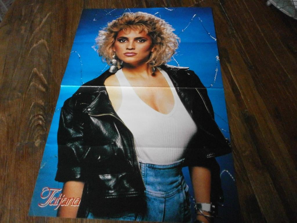 Mooie a3 poster jaren 80  Tatjana ( bl achtergr.), Verzamelen, Posters, Verzenden, Zo goed als nieuw, A1 t/m A3, Film en Tv