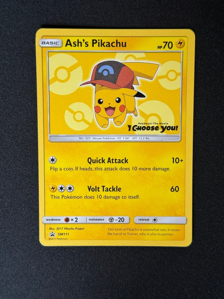 Ash's Pikachu SM111 - Promo, Ophalen of Verzenden, Zo goed als nieuw, Losse kaart