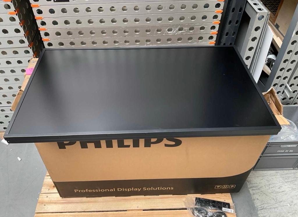 Philips 43BDL3117P monitor | Incl. BTW, Philips, LCD, 120 Hz, Ophalen of Verzenden