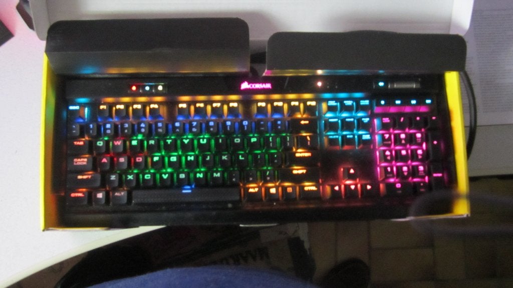 Corsair K70 RGB MK.2 Black, Cherry MX Brown, Gebruikt, Ophalen of Verzenden, Verlichte toetsen, Qwerty