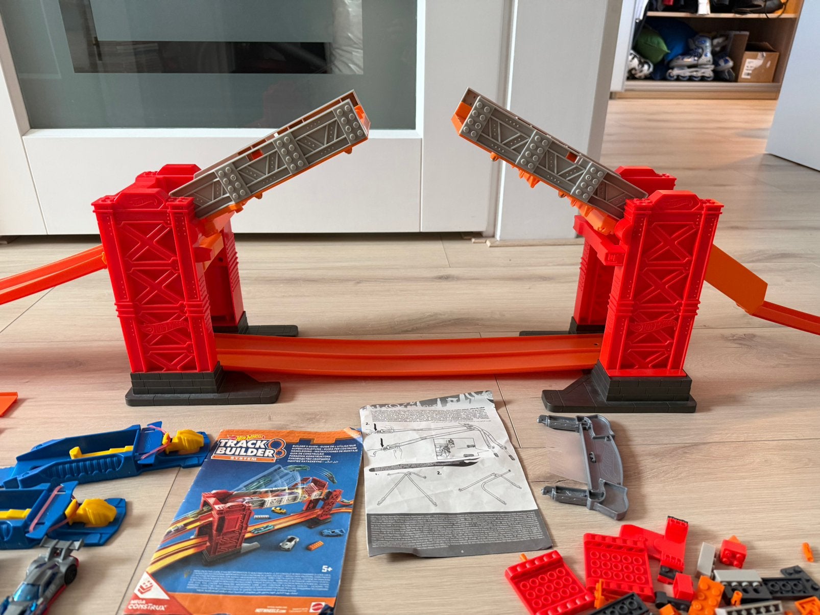 Hot Wheels elektrische brug trackbuilder racebaan, Zelf te bouwen, Ophalen of Verzenden, Hot Wheels, Elektrisch