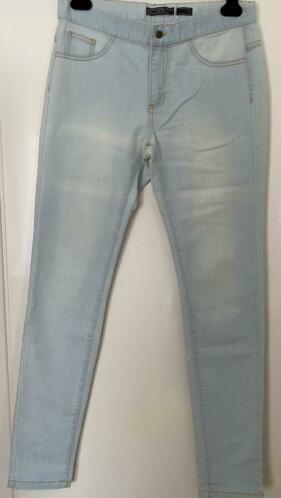 Only jeans maat 30/34, Kleding | Dames, Spijkerbroeken en Jeans, Ophalen of Verzenden, Zo goed als nieuw, Blauw, W30 - W32 (confectie 38/40)