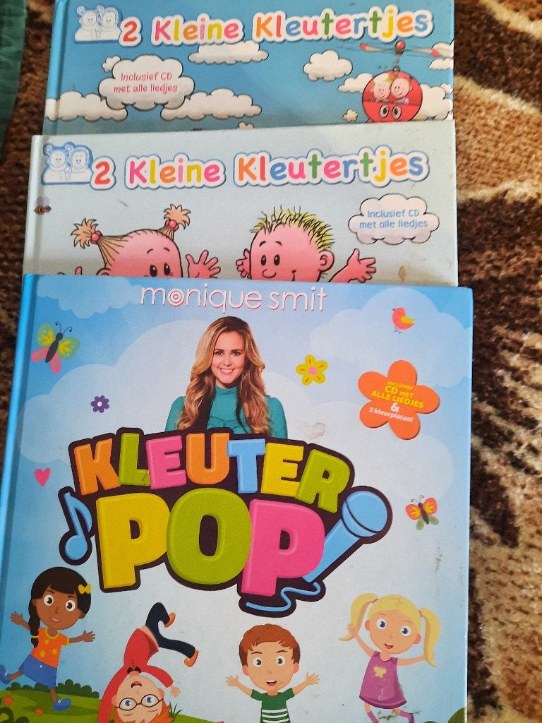 Gratis boeken 2 kleine kleutertjes kleuter pop, Ophalen, Gebruikt, Overige typen, 3 tot 5 jaar