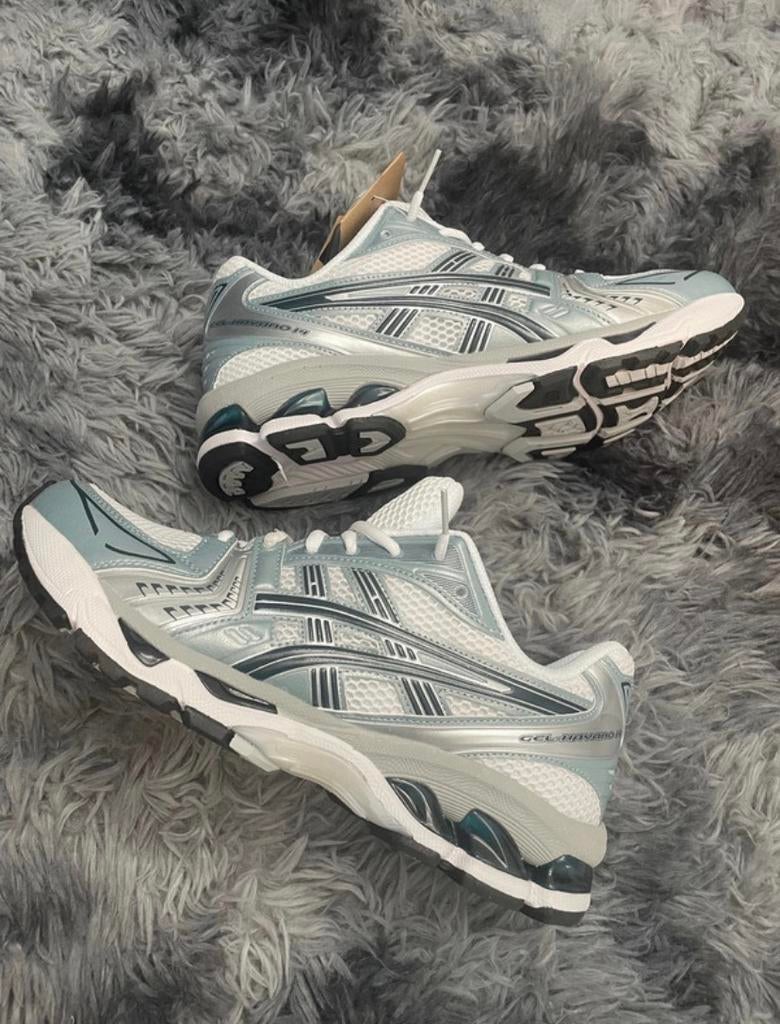 Asics Kayano 14, Ophalen of Verzenden, Zo goed als nieuw, Blauw