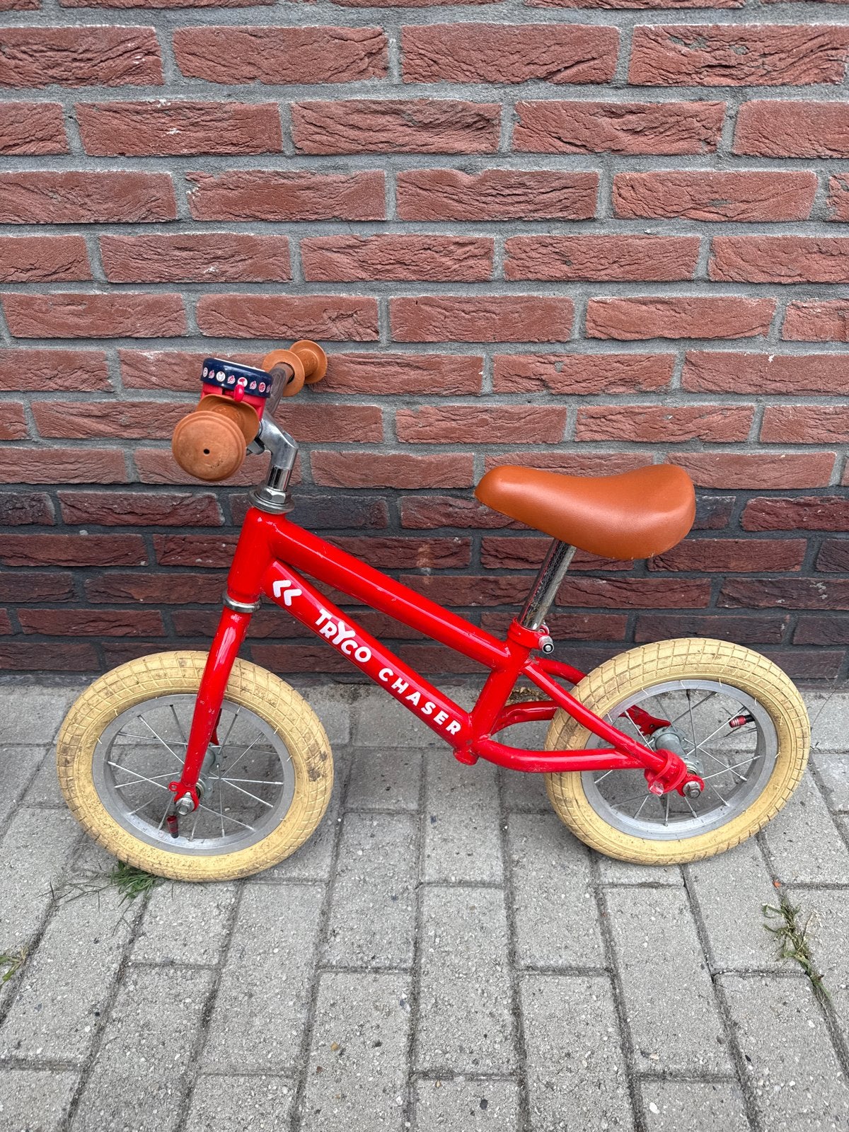 Tricycle Chaser loopfiets rood, Fietsen en Brommers, Fietsen | Kinderfietsjes, Ophalen, Gebruikt, Minder dan 16 inch