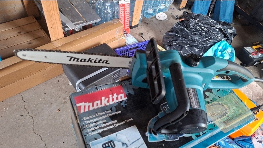 Makita elektrische kettingzaag UC3541A