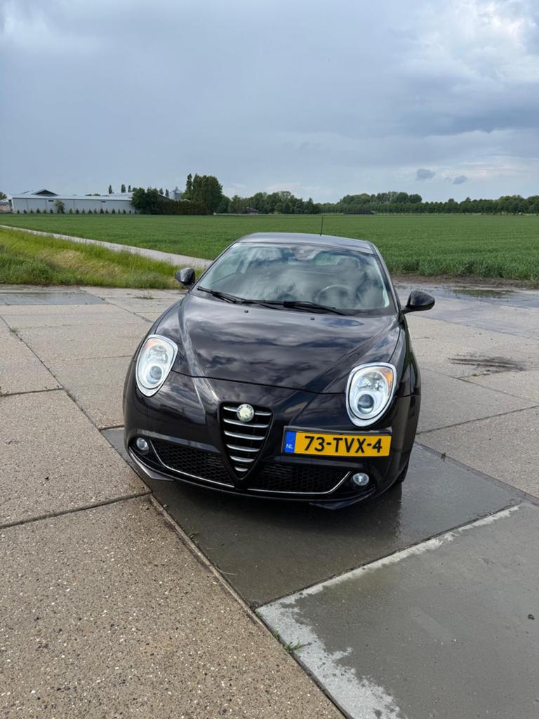 Alfa Romeo MiTo Quadrifoglio 1.3 D 62KW 2012 zwart, Auto's, Alfa Romeo, Voorwielaandrijving, Zwart, 4 cilinders, Zwart
