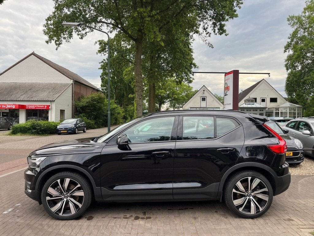 Volvo XC40 RECHARGE P8 AWD 408PK (SOH 89%) / SCHUIFDAK / CAR, Auto's, Volvo, 34 min, Gebruikt, 495 min, Zwart