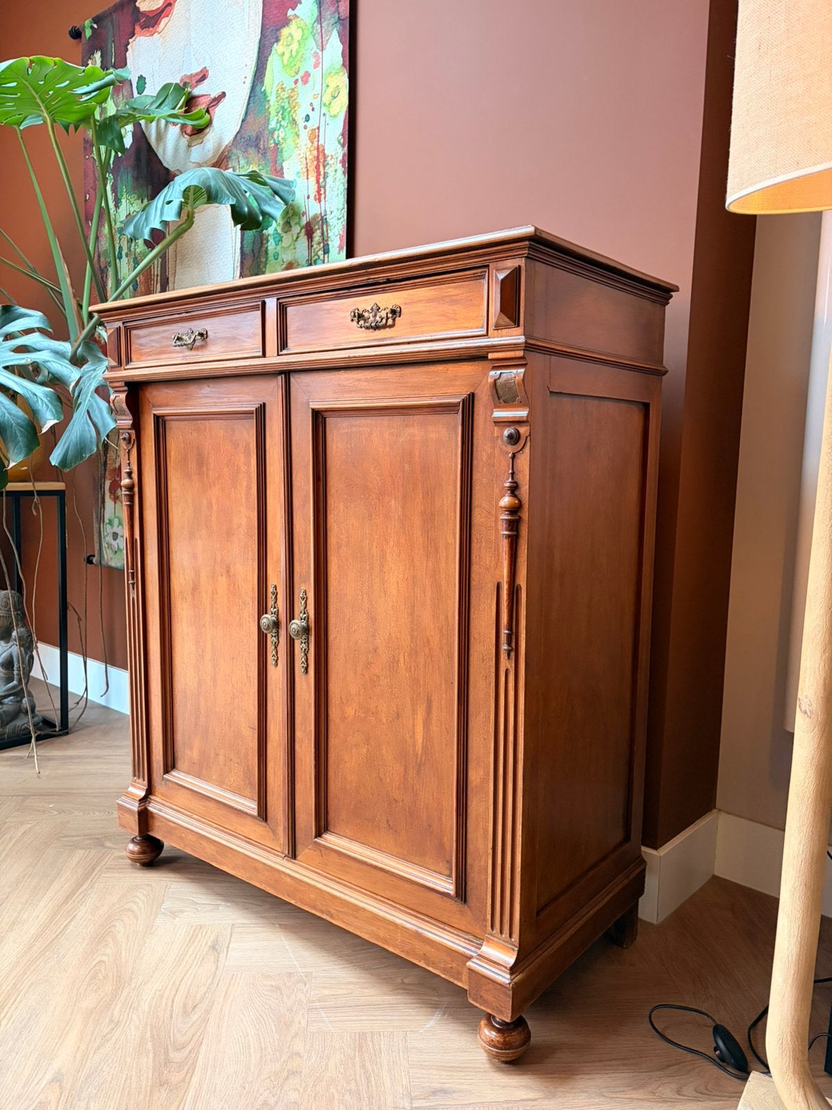 Anitieke houten kast met lades en deuren, Ophalen, 25 tot 50 cm, 100 tot 150 cm