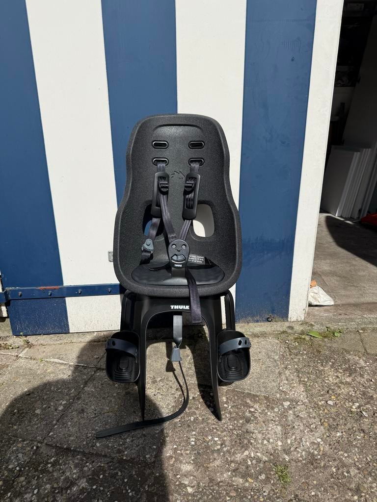 Thule Yepp 2 Maxi Fietsstoeltje Achter, Fietsen en Brommers, Fietsaccessoires | Fietsstoeltjes, Ophalen, Achterzitje, Voetsteuntjes