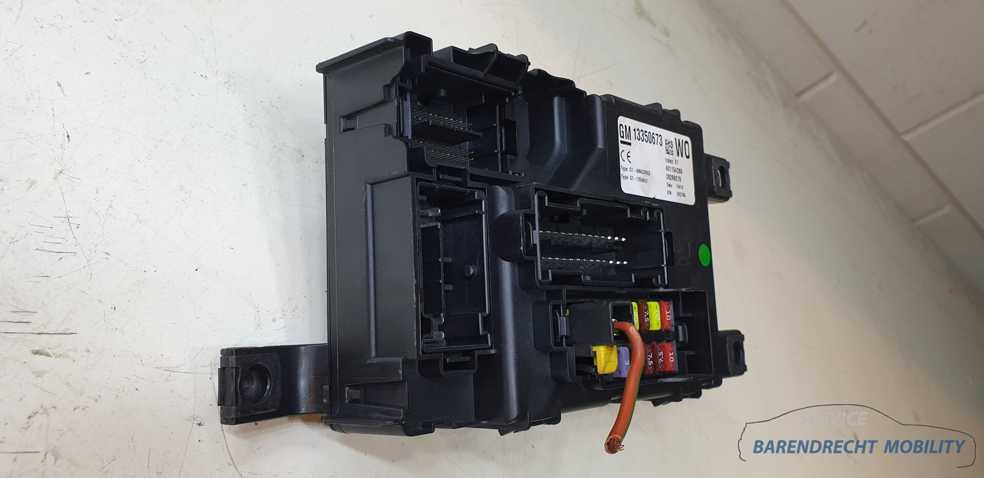 Zekeringkast Opel Corsa D 13350673 401154265 28269215 origin, Auto-onderdelen, Elektronica en Kabels, Gebruikt, Opel Automobile GmbH