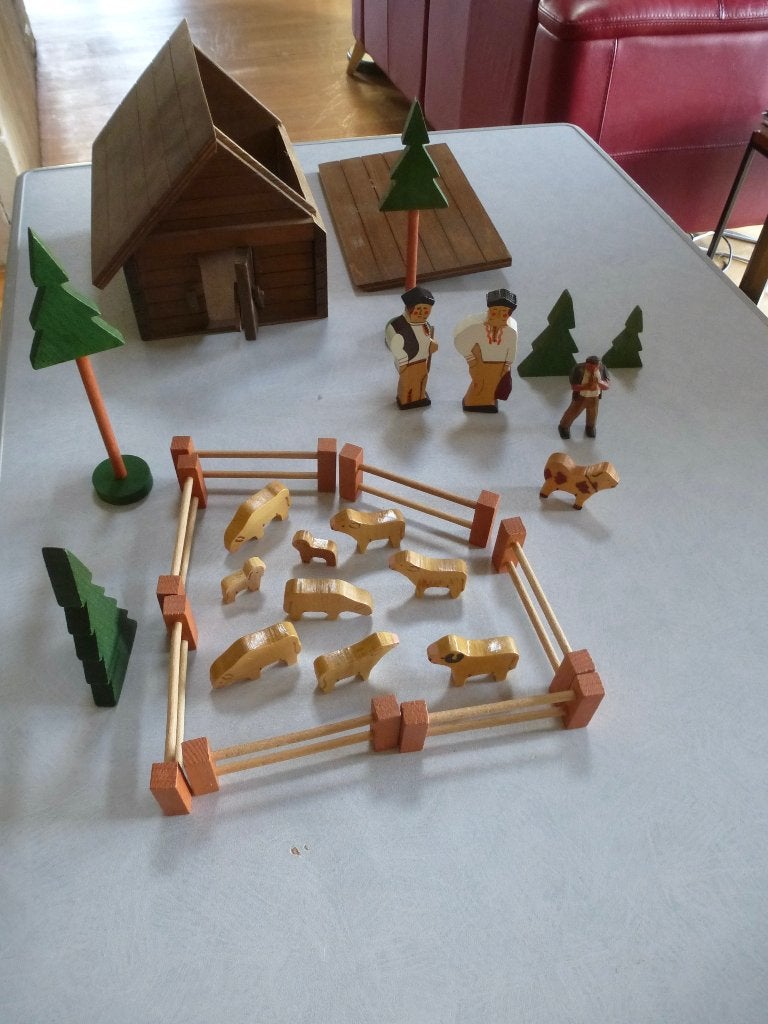 houten schuur met schapen, 25 delen, Kinderen en Baby's, Speelgoed | Houten speelgoed, Ophalen of Verzenden, Zo goed als nieuw