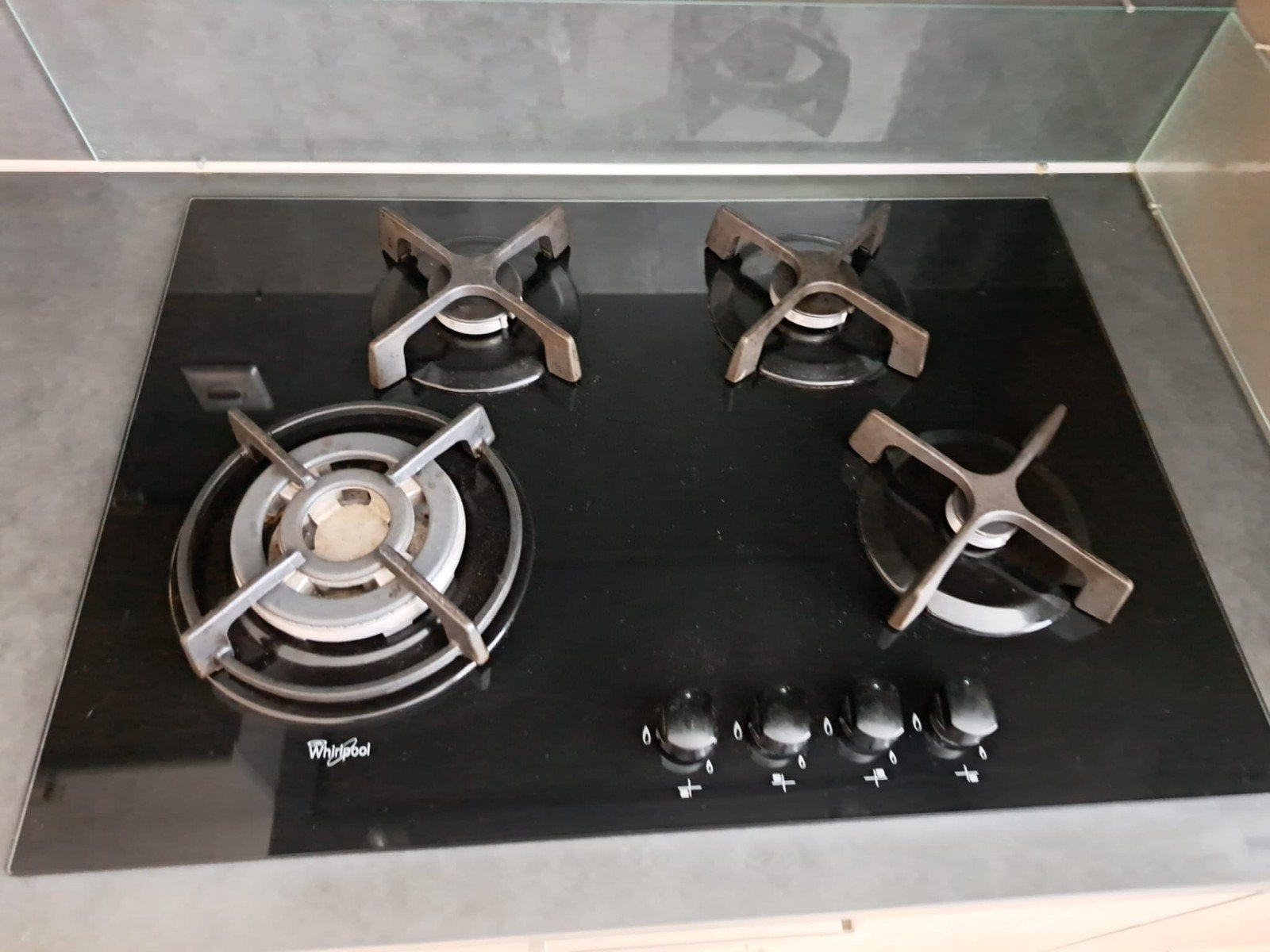 Whirlpool gaskookplaat - 4 branders - Zwart glas, Ophalen, Gebruikt, 4 kookzones, Inbouw
