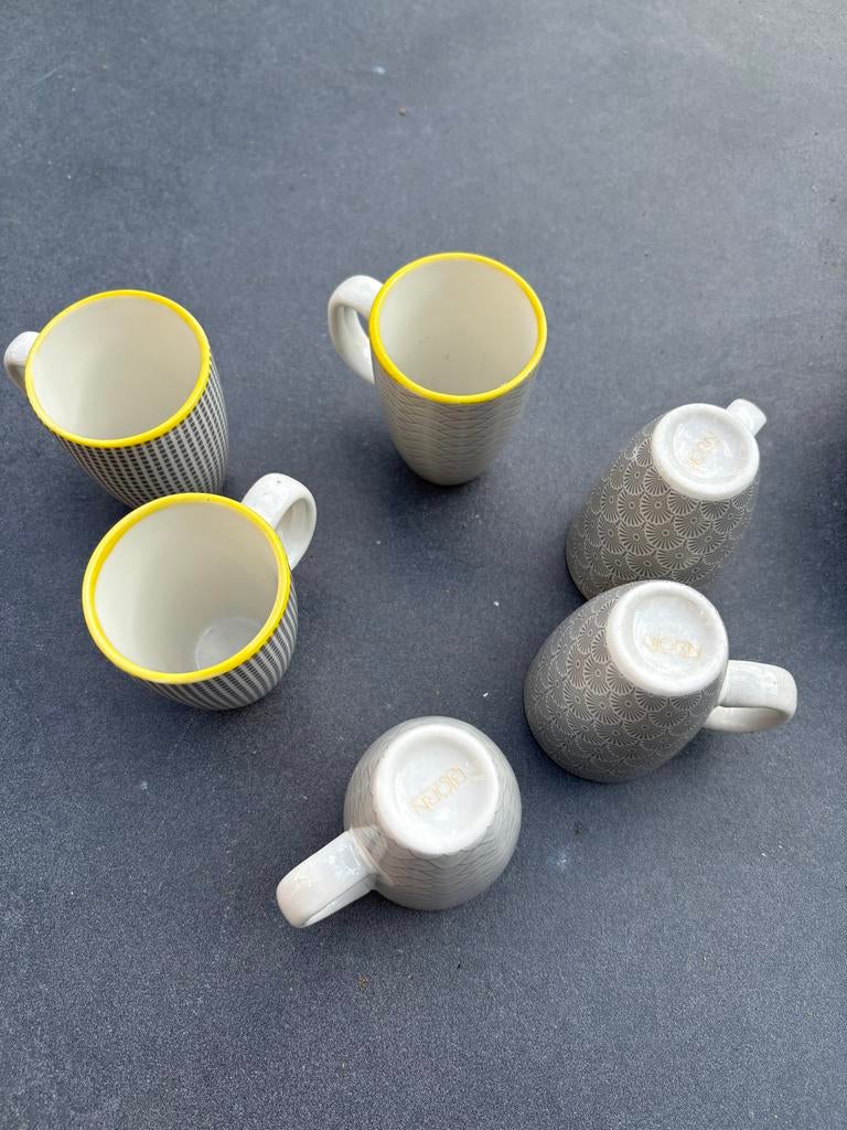 Set van 6 stijlvolle espresso kopjes, Huis en Inrichting, Keuken | Servies, Ophalen, Keramiek, Nieuw, Overige stijlen