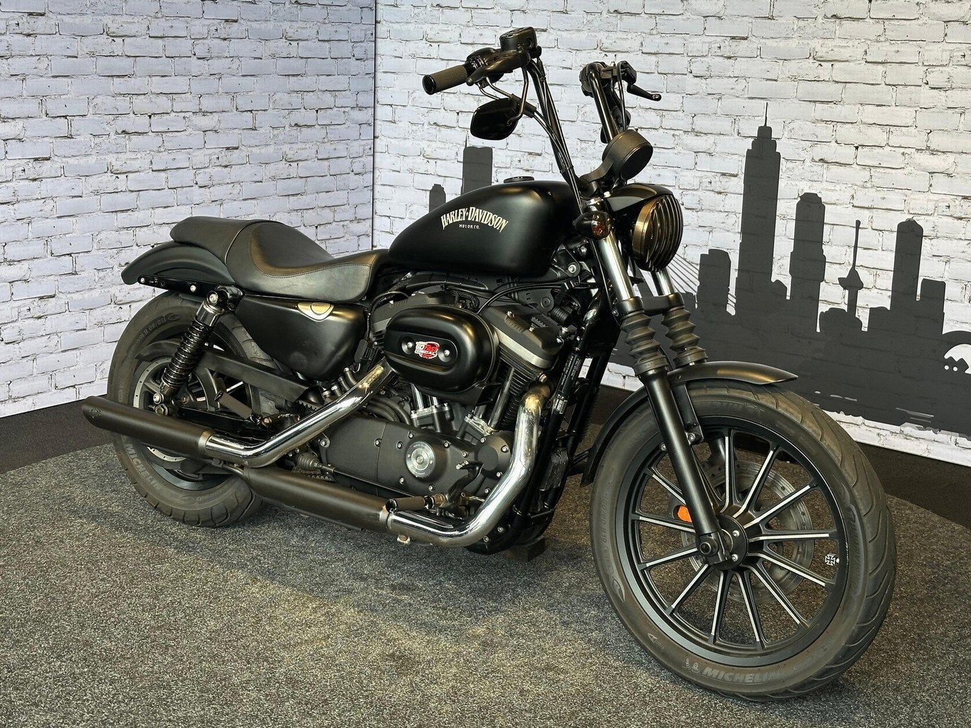Harley-Davidson IRON 883 (bj 2014), Motoren, Laan van Vredenoord 33
2289 DA  RIJSWIJK, NL, 883 cc, Overig, Sales@harleydavidsonrotterdam.nl