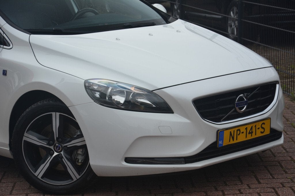 Volvo V40 2.0 D2 Summum Ocean race | Navigatie | Panoramadak, Auto's, Gebruikt, Euro 6, 4 cilinders, Leder