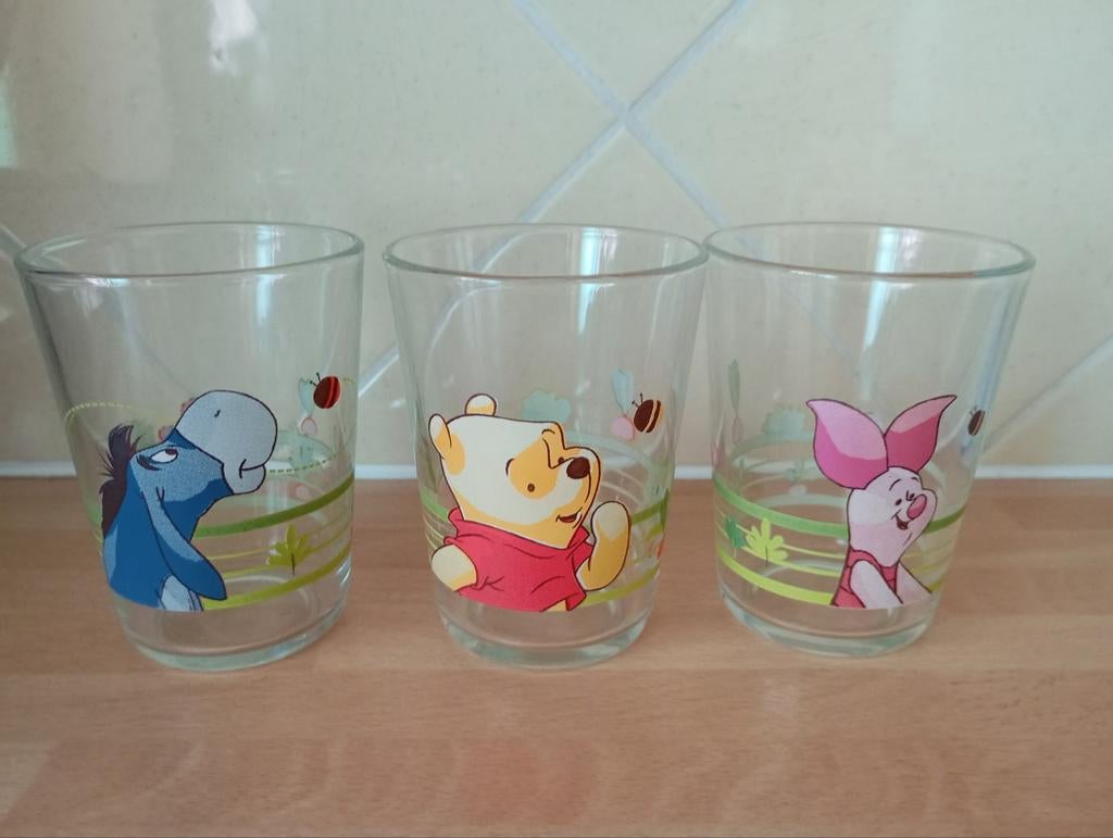 3 drinkglazen Winnie de Poeh Knorretje en Ioor, Ophalen of Verzenden, Winnie de Poeh of vrienden, Zo goed als nieuw, Beeldje of Figuurtje