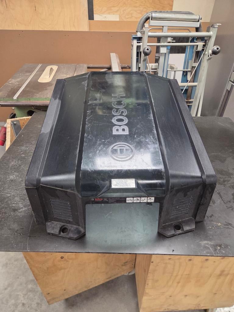 Bosch indego robotmaaier garage, Ophalen of Verzenden, Gebruikt