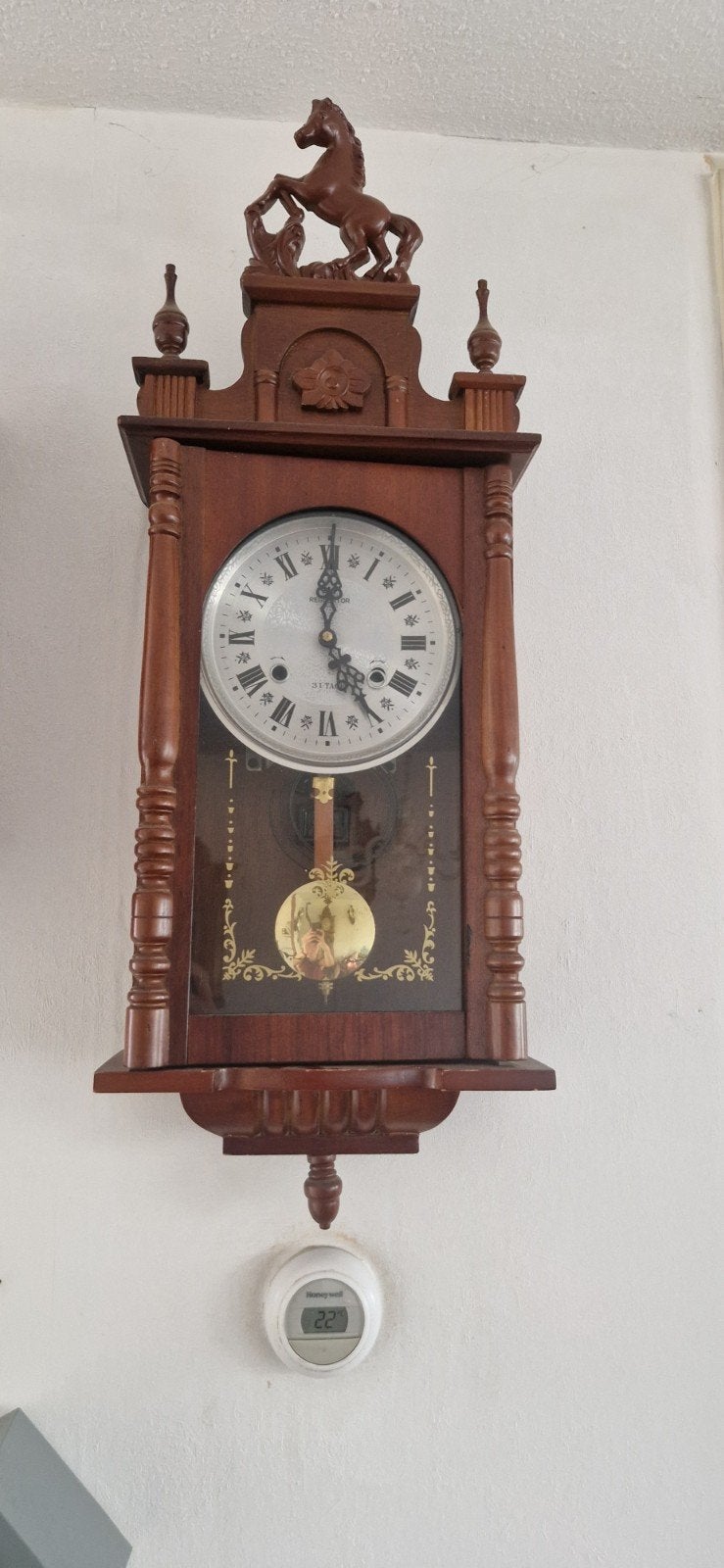 Vintage Antieke Houten Wandklok met Paard Decoratie, Ophalen of Verzenden