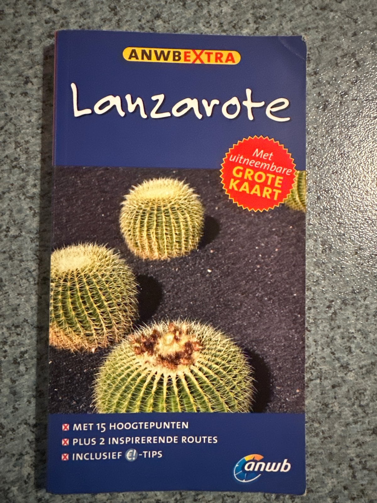 ANWB Extra Reisgids Lanzarote met uitneembare kaart, Europa, Ophalen of Verzenden, Zo goed als nieuw, Reisgids of -boek