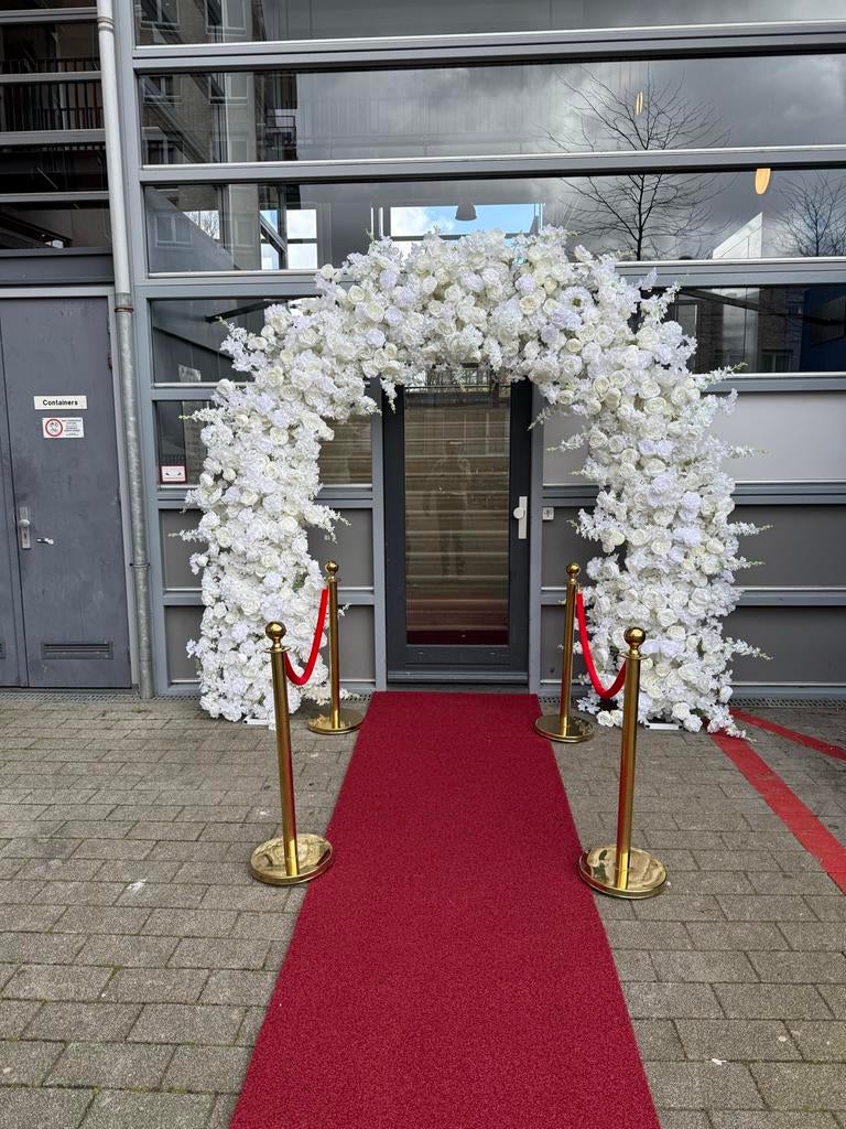Bloemenboog te huur