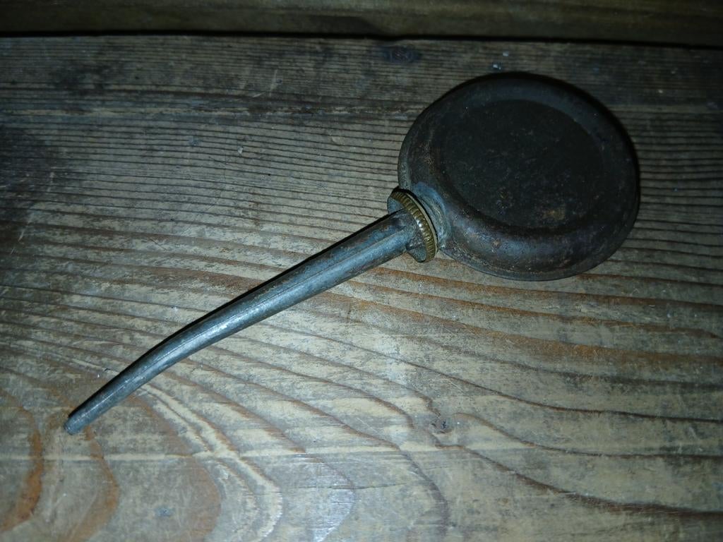 Oud oliespuitje, Ophalen of Verzenden