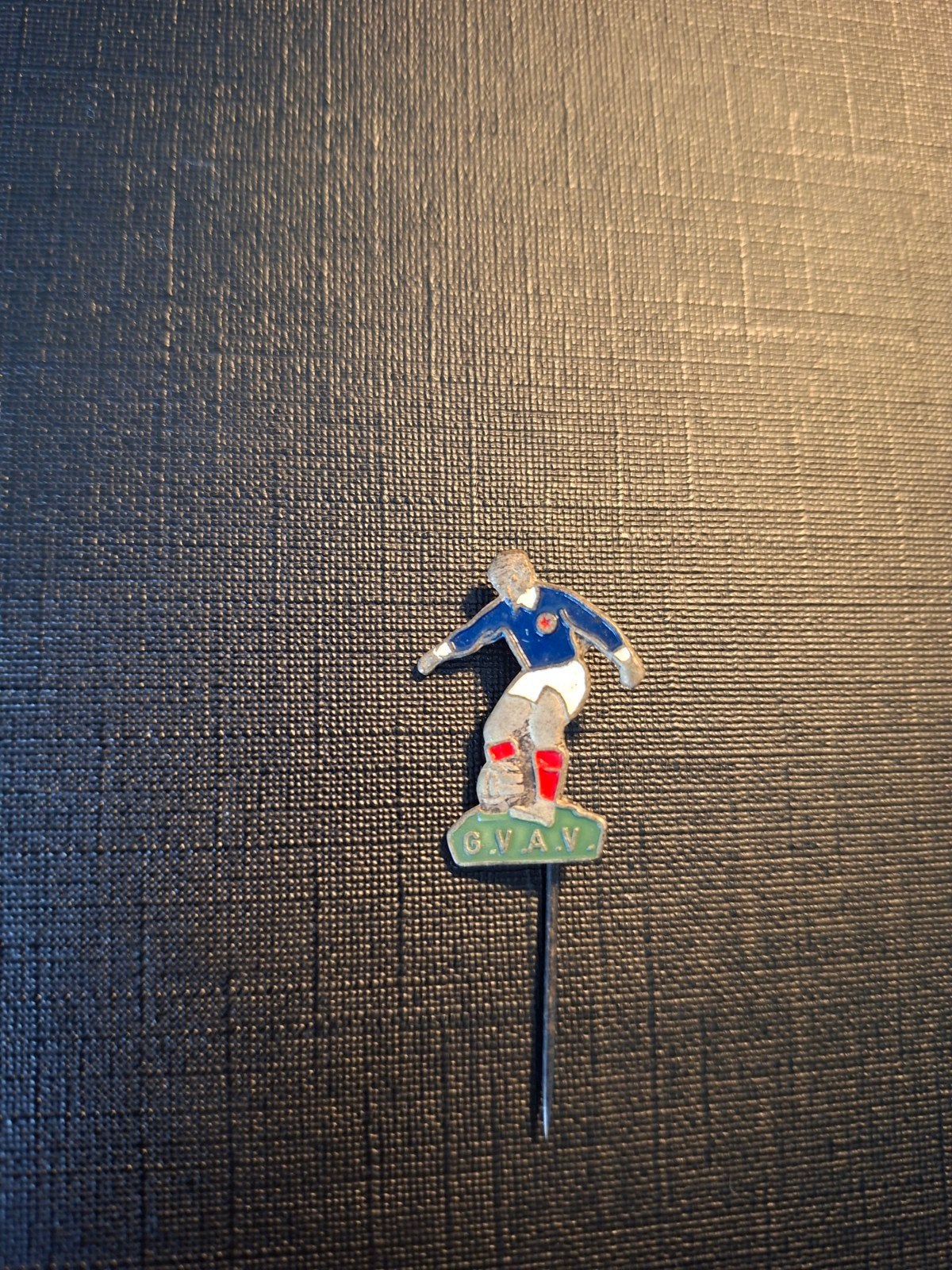 Vintage Voetbalspeldje G.V.A.V., Ophalen of Verzenden
