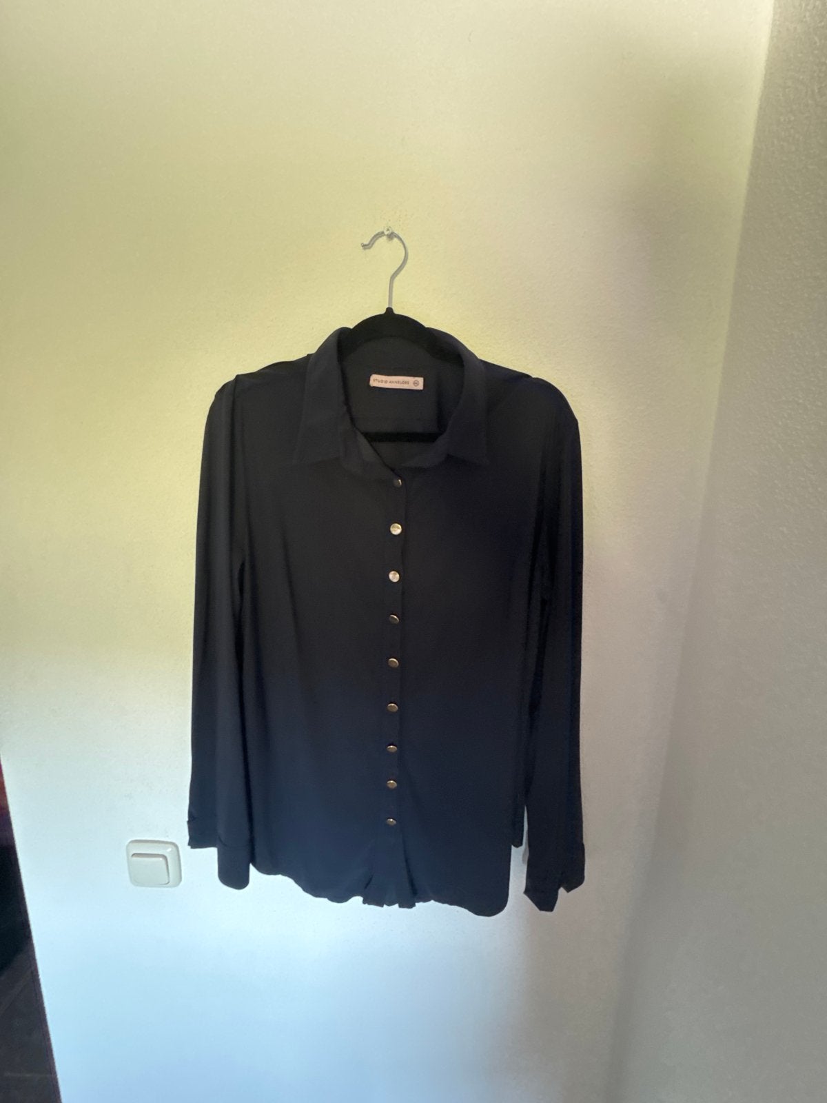 Donkerblauwe XXL blouse met gouden knopen - Studio Anneloes, Ophalen of Verzenden, Gedragen, Maat 46/48 (XL) of groter, Blauw