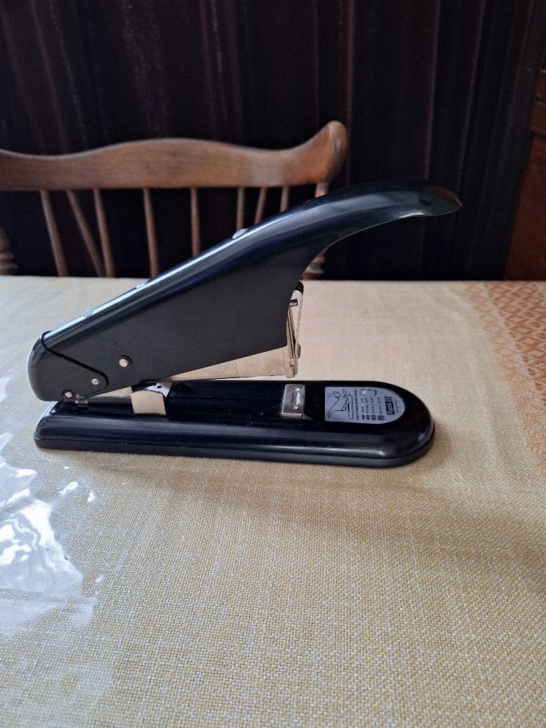 Grote Rapid Retro Classic nietmachine, Ophalen of Verzenden, Zo goed als nieuw