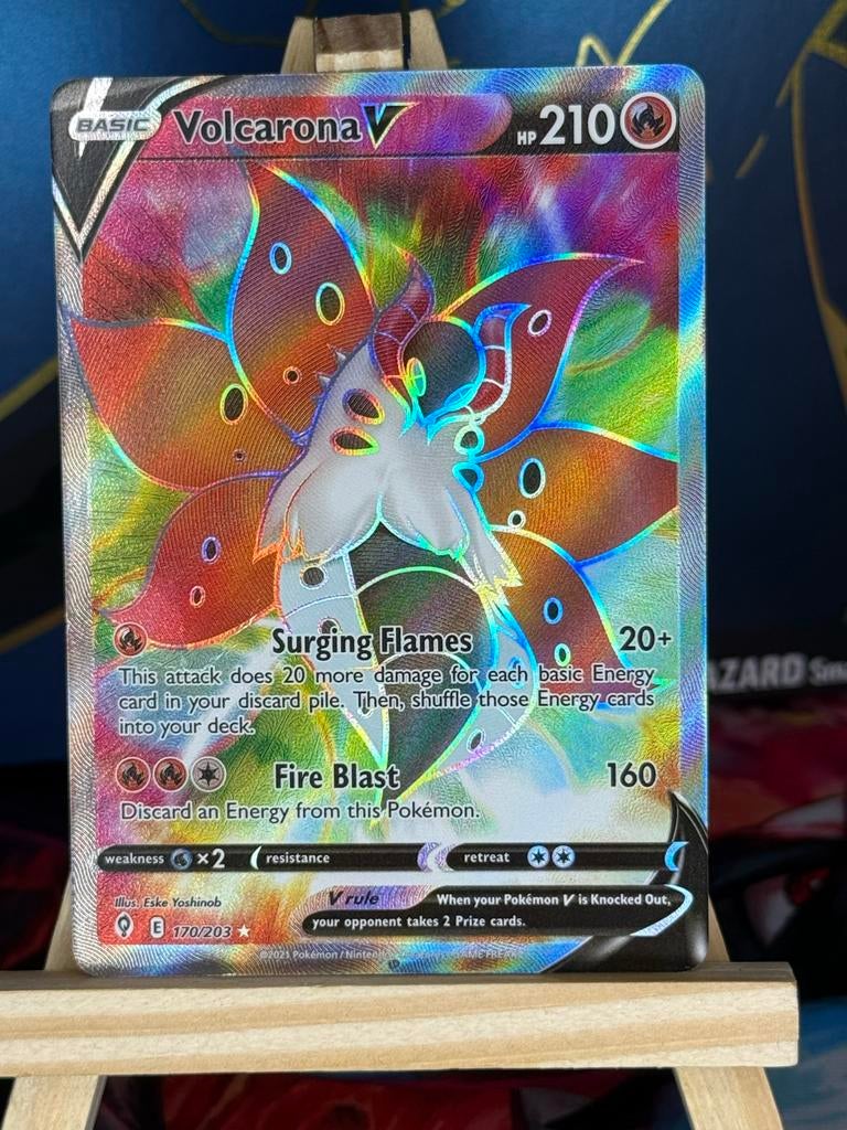 Volcarona V Pokémon Kaart - 170/203, Ophalen of Verzenden, Zo goed als nieuw, Losse kaart, Foil