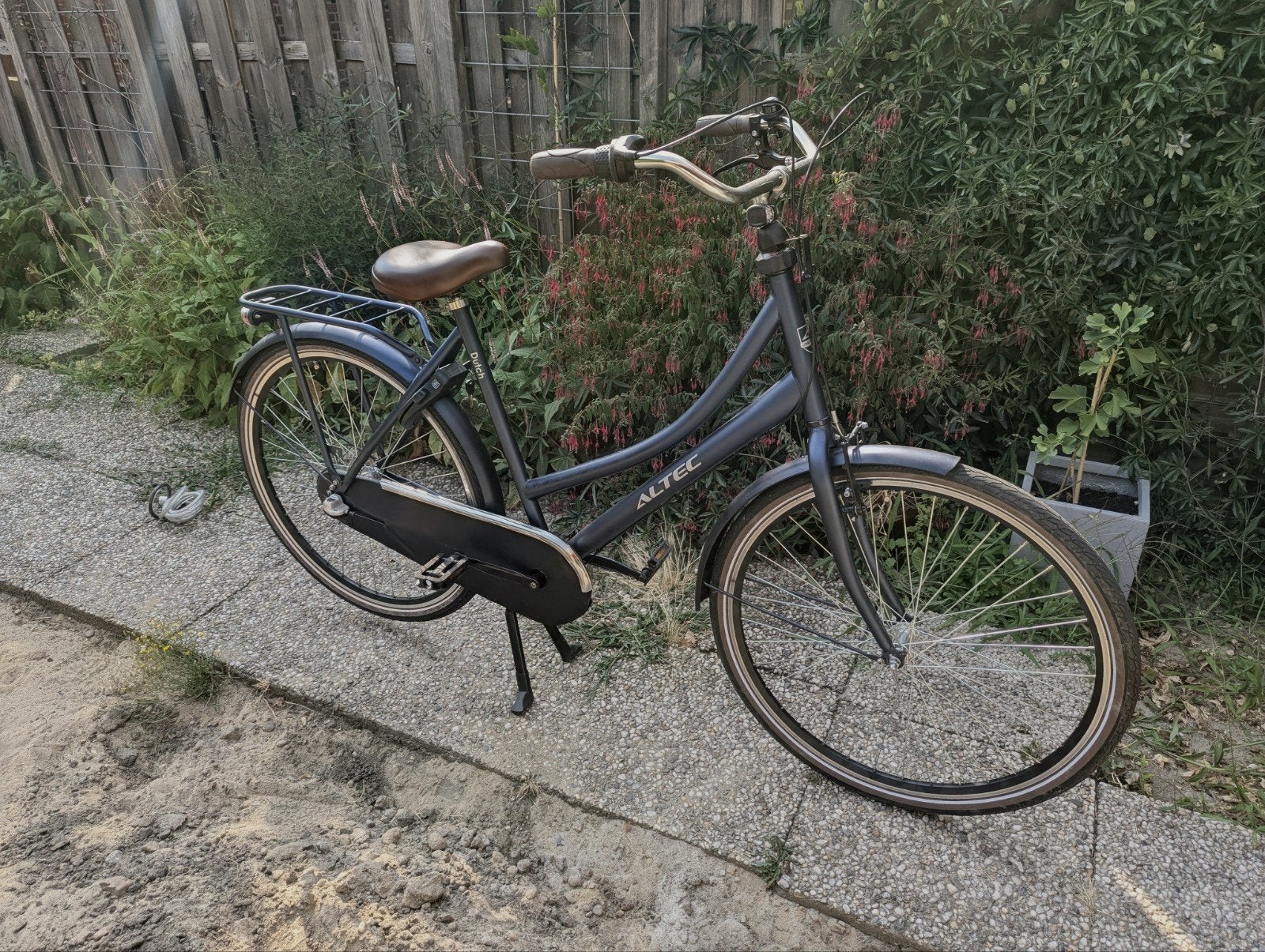 Altec Dutch Omafiets – Shimano Nexus 3, Ophalen, Zo goed als nieuw, Altec, Versnellingen