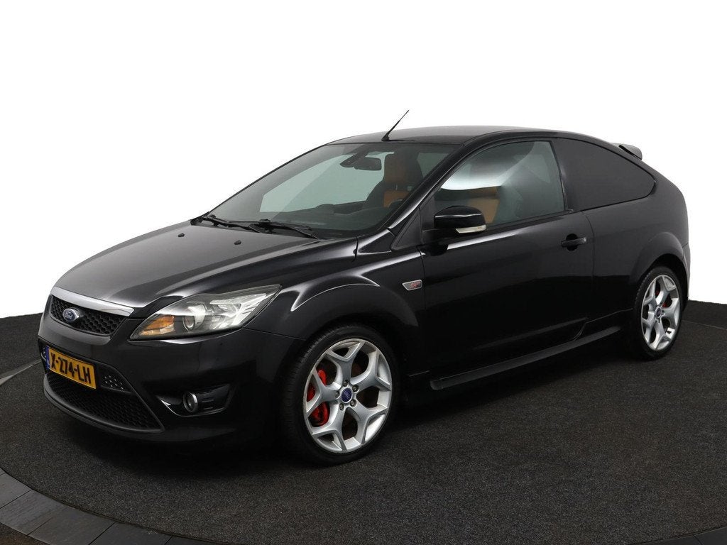 Ford Focus 2.5 ST 225PK Recardo NIEUWE APK!, Auto's, Euro 5, Gebruikt, Electronic Stability Program (ESP), Zwart